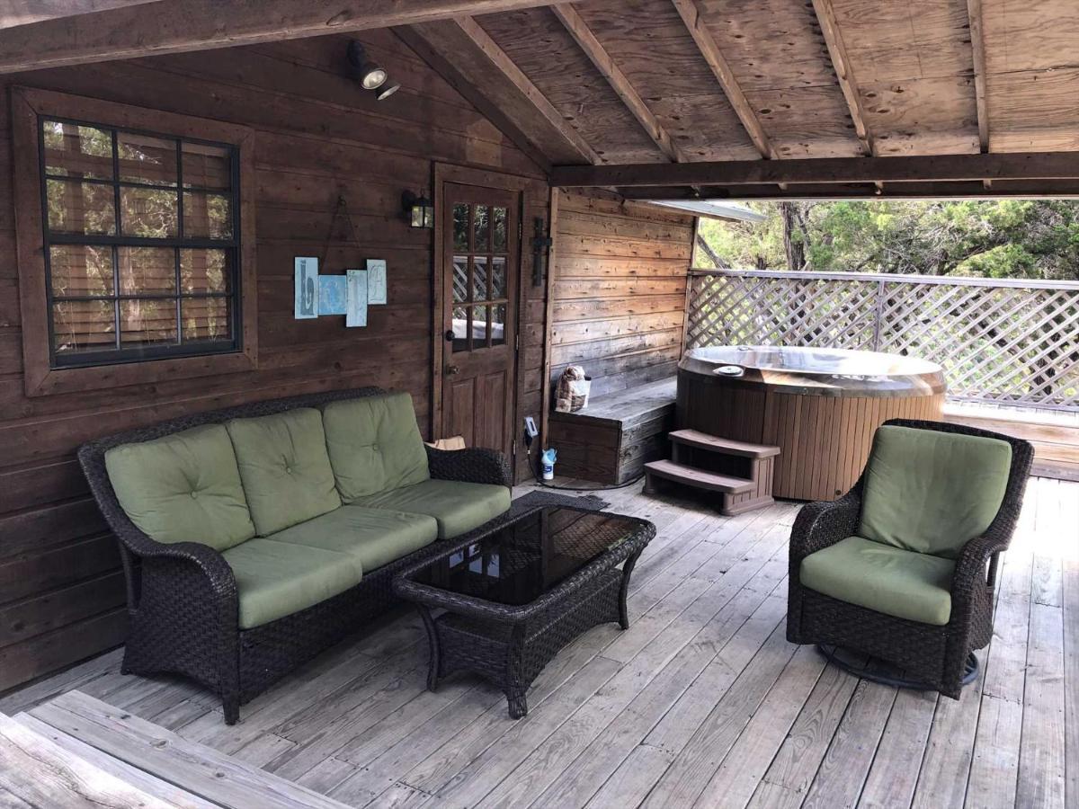 Rockin' B Ranch Love Shack Pipe Creek Exteriör bild